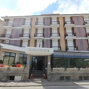 Liliana Hotel Marina dʼAndora